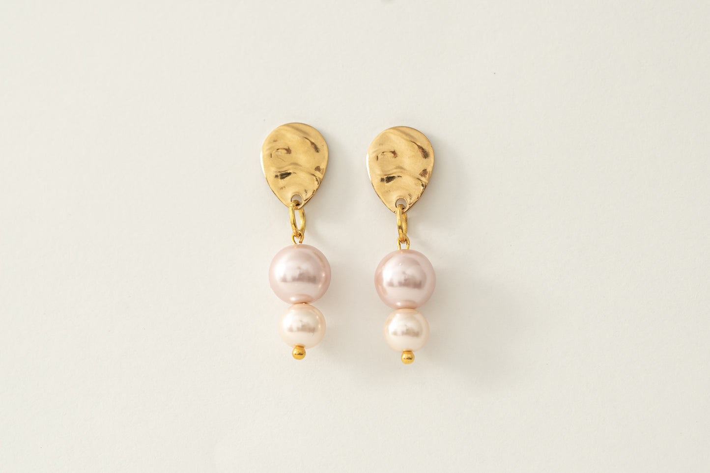 Perlenohrringe