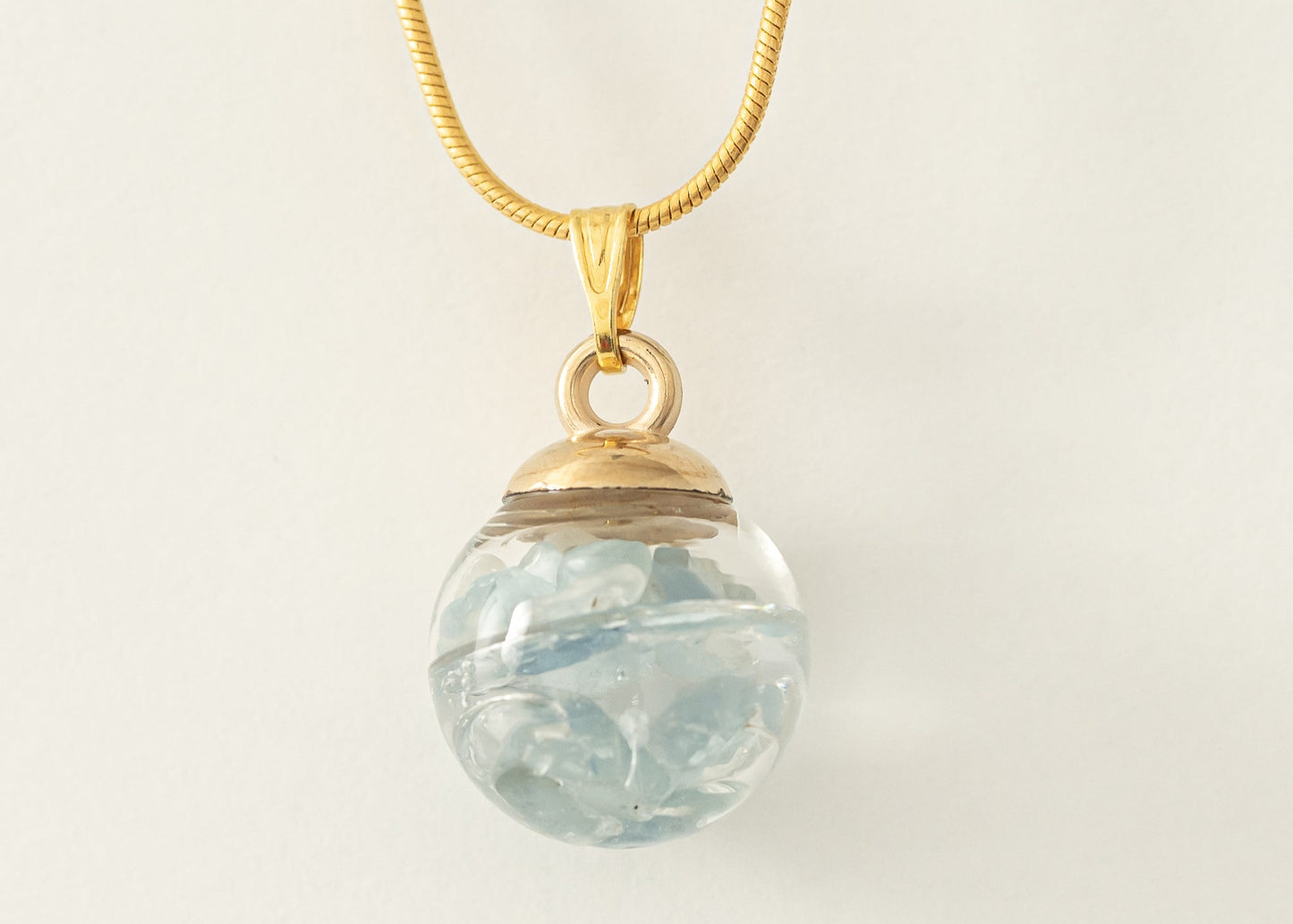 Perle Aquamarin, gold, handmade