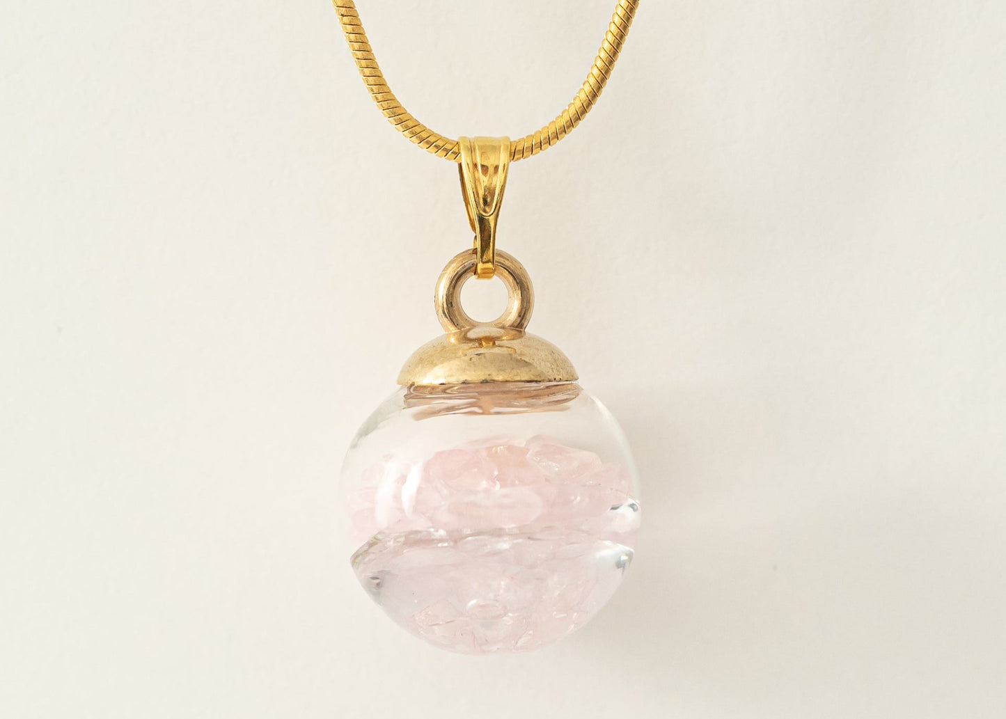 Perle Rosenquarz, gold, handmade