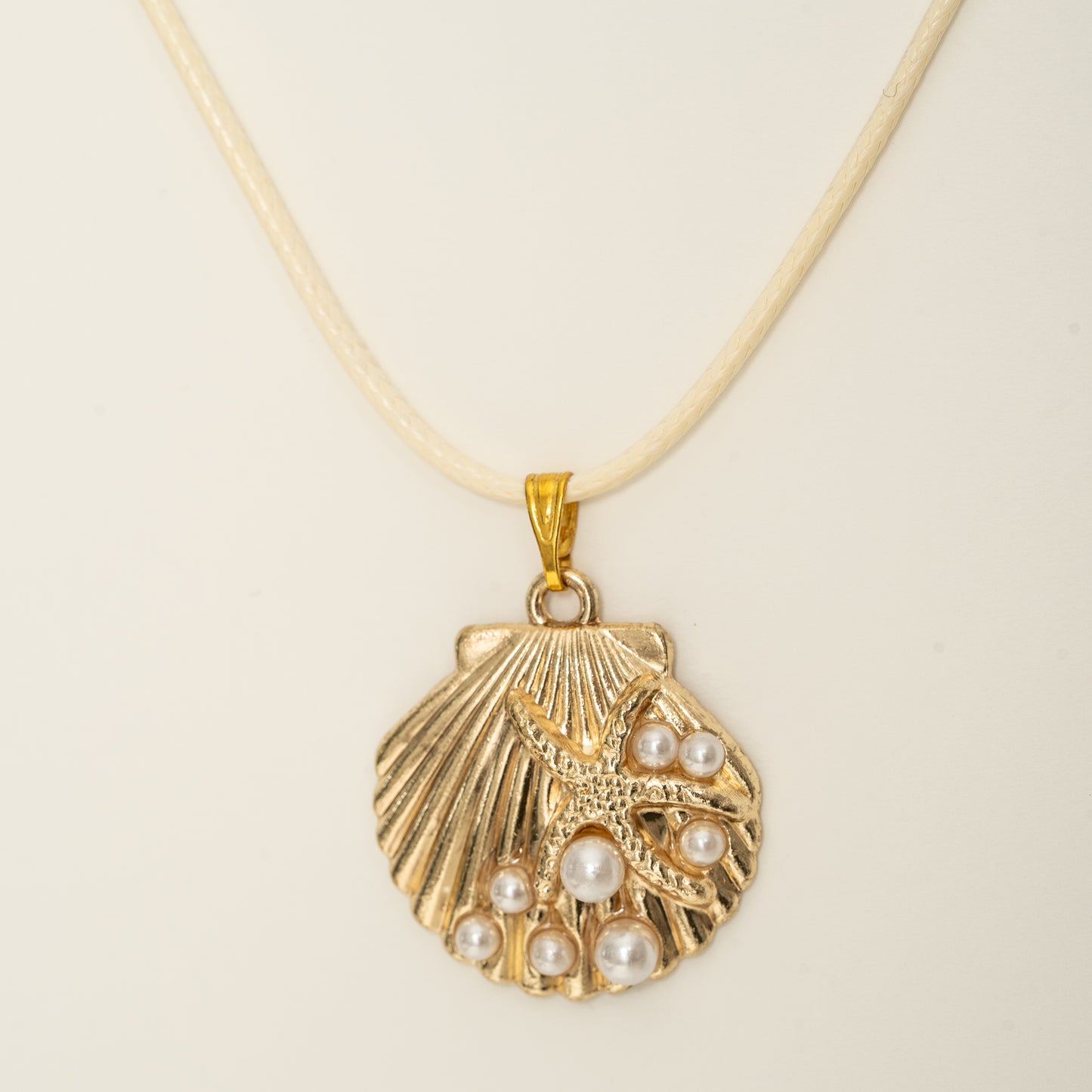 SUMMER Kette mit goldener Muschel