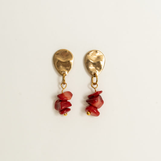 Ohrringe mit roten Korallen
