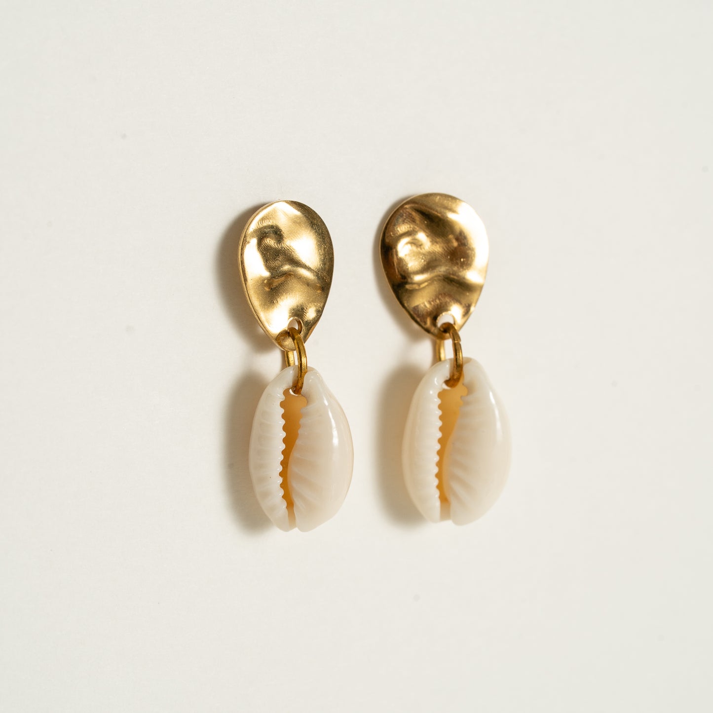 Set Kaurimuschel, Kette und Ohrringe, handmade