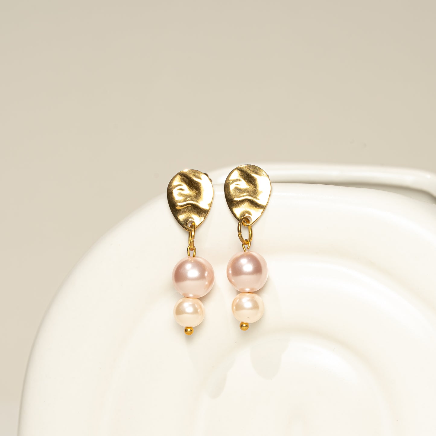 Ohrringe mit rosa Perlen, Edelstahl, handmade