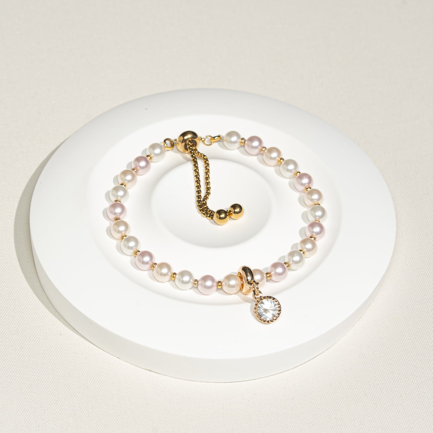 Roséfarbenes Perlenarmband fein, handmade