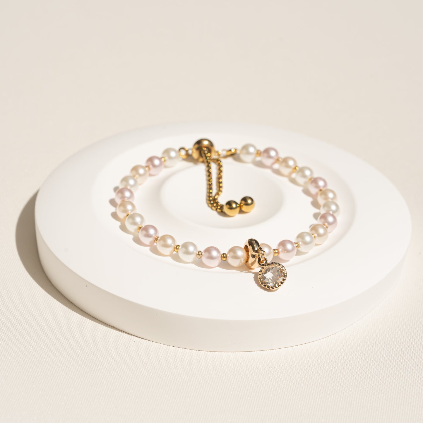 Roséfarbenes Perlenarmband fein, handmade