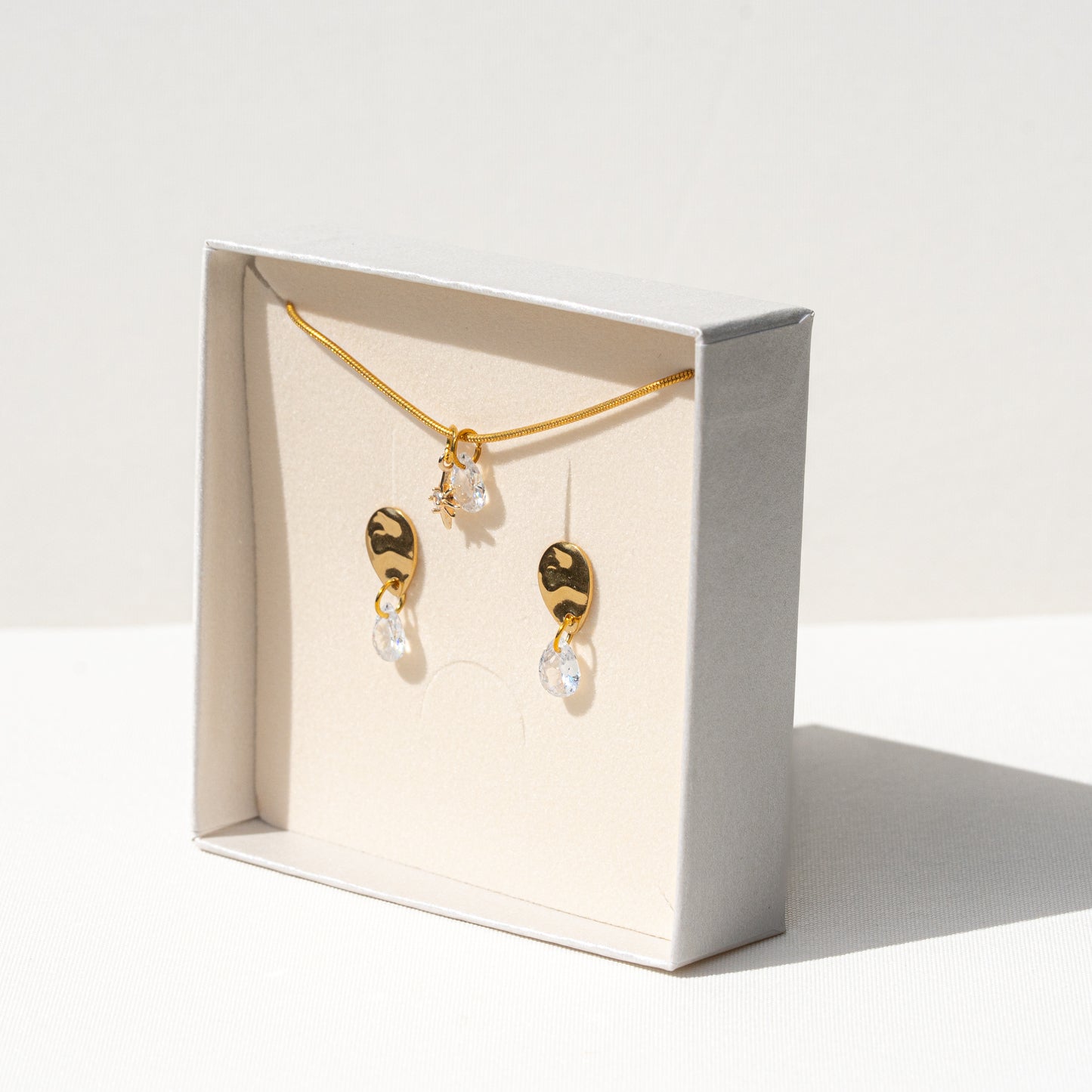 Set Zirkonia, Kette und Ohrringe, handmade