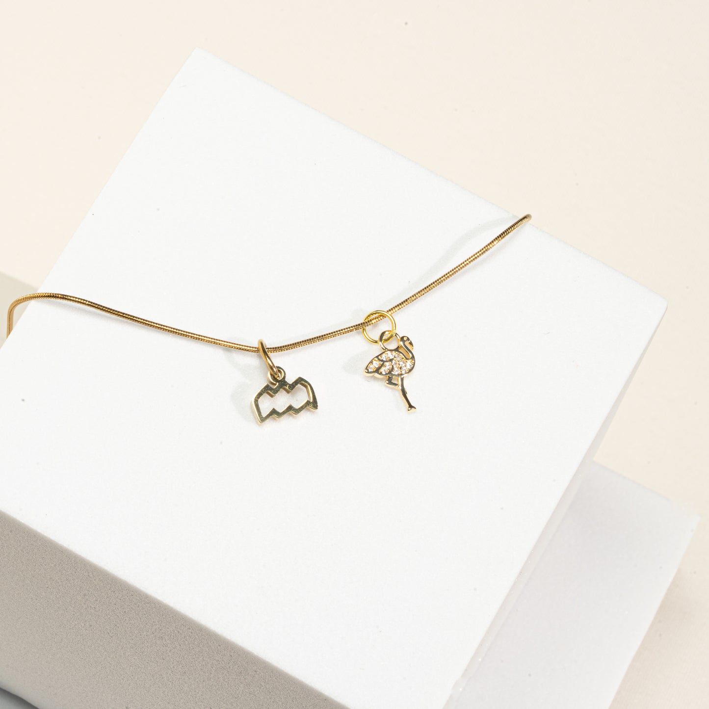 Kette 18K vergoldet mit Sternzeichen und Flamingo (personalisiert)