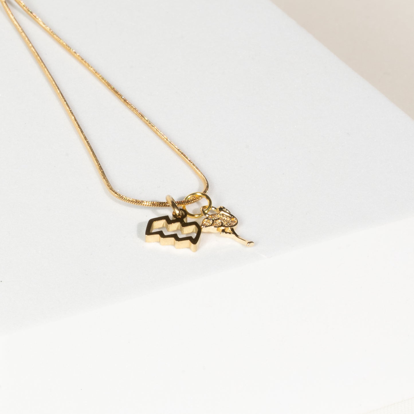 Kette 18K vergoldet mit Sternzeichen und Flamingo (personalisiert)