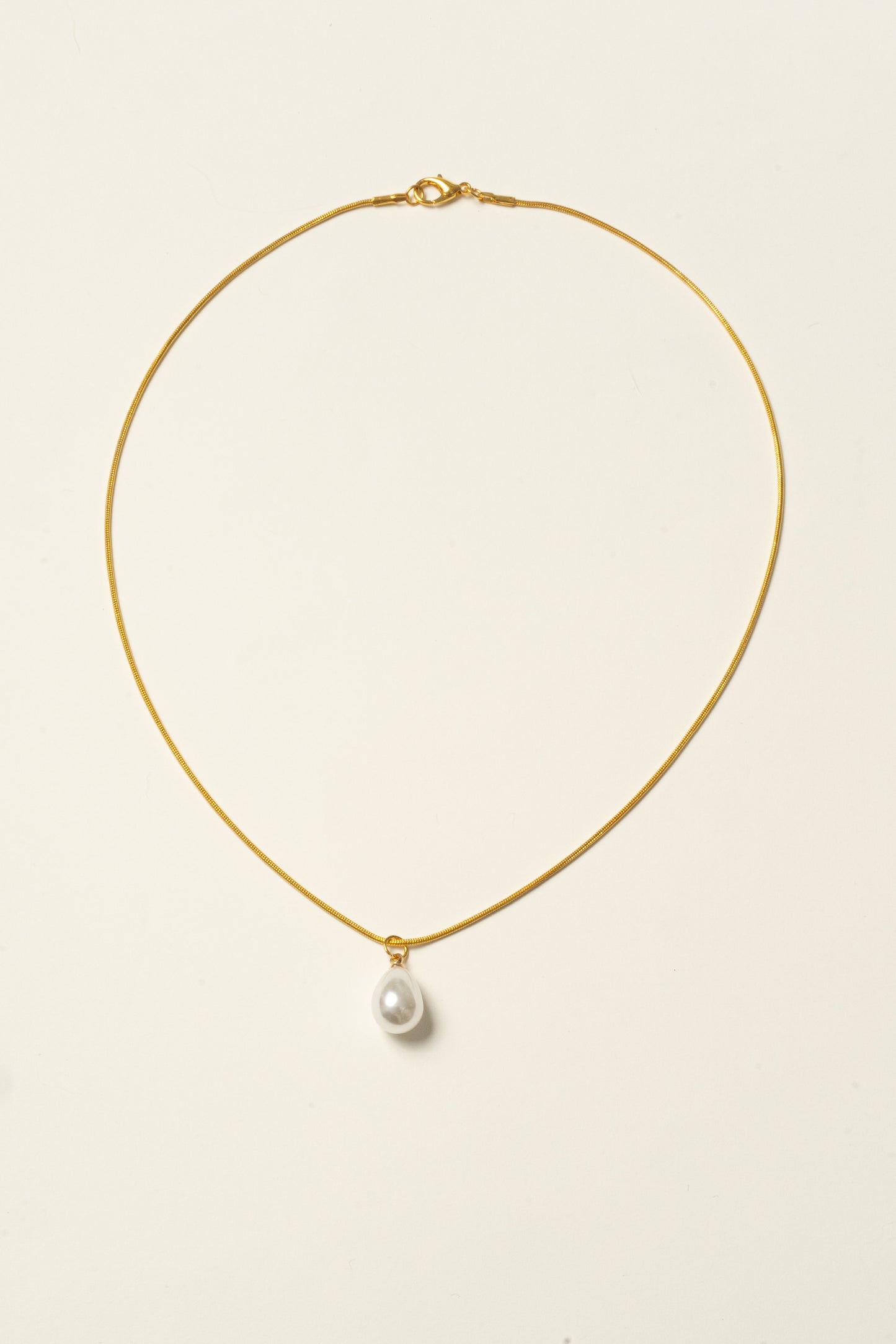 Kette mit Perlenanhänger, handmade