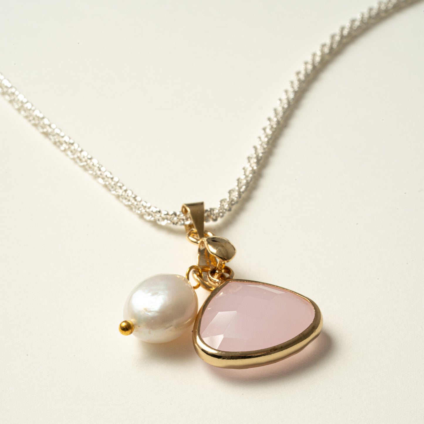 Kette silber mit rosa Glasanhänger und Süsswasserperle