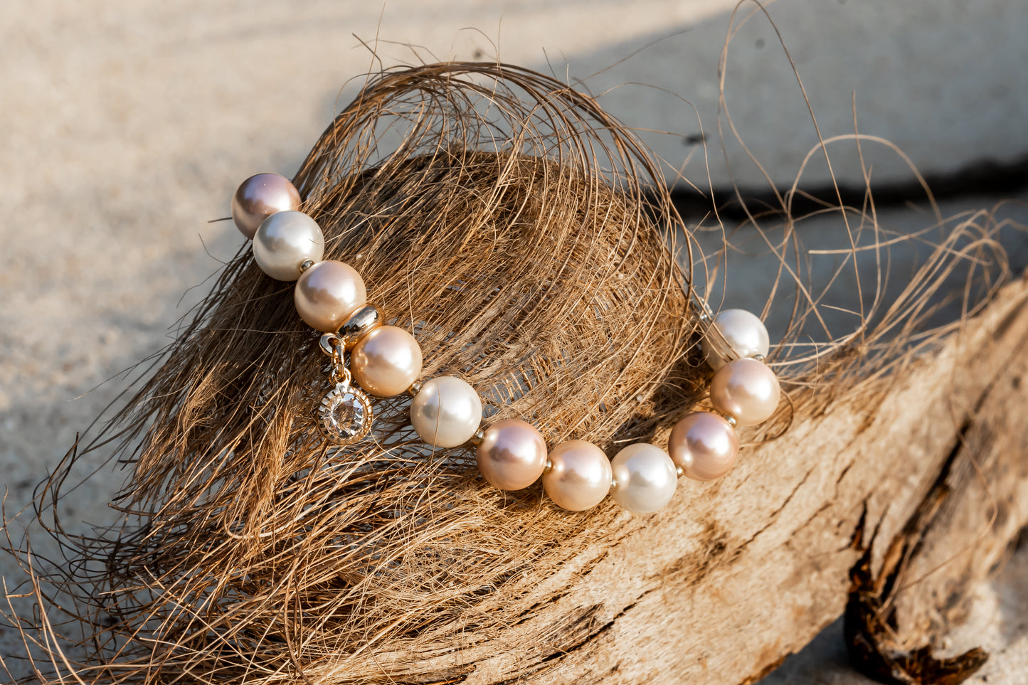 Roséfarbenes Perlenarmband, handmade