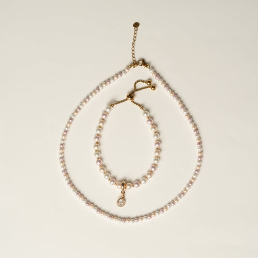 Set Perlenkette und Armband dreifarbig