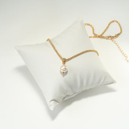 Glitterlkette mit Perlenanhänger