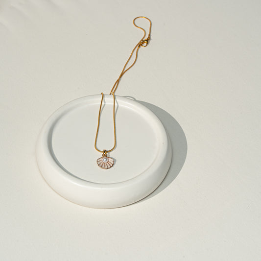 Kette  mit hellrosa Muschel, handmade