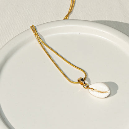 Set Kaurimuschel, Kette und Ohrringe, handmade