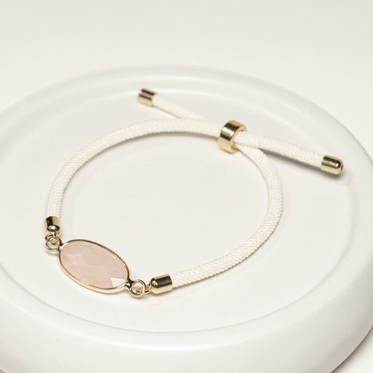 Pearl bracelet with pink pearls