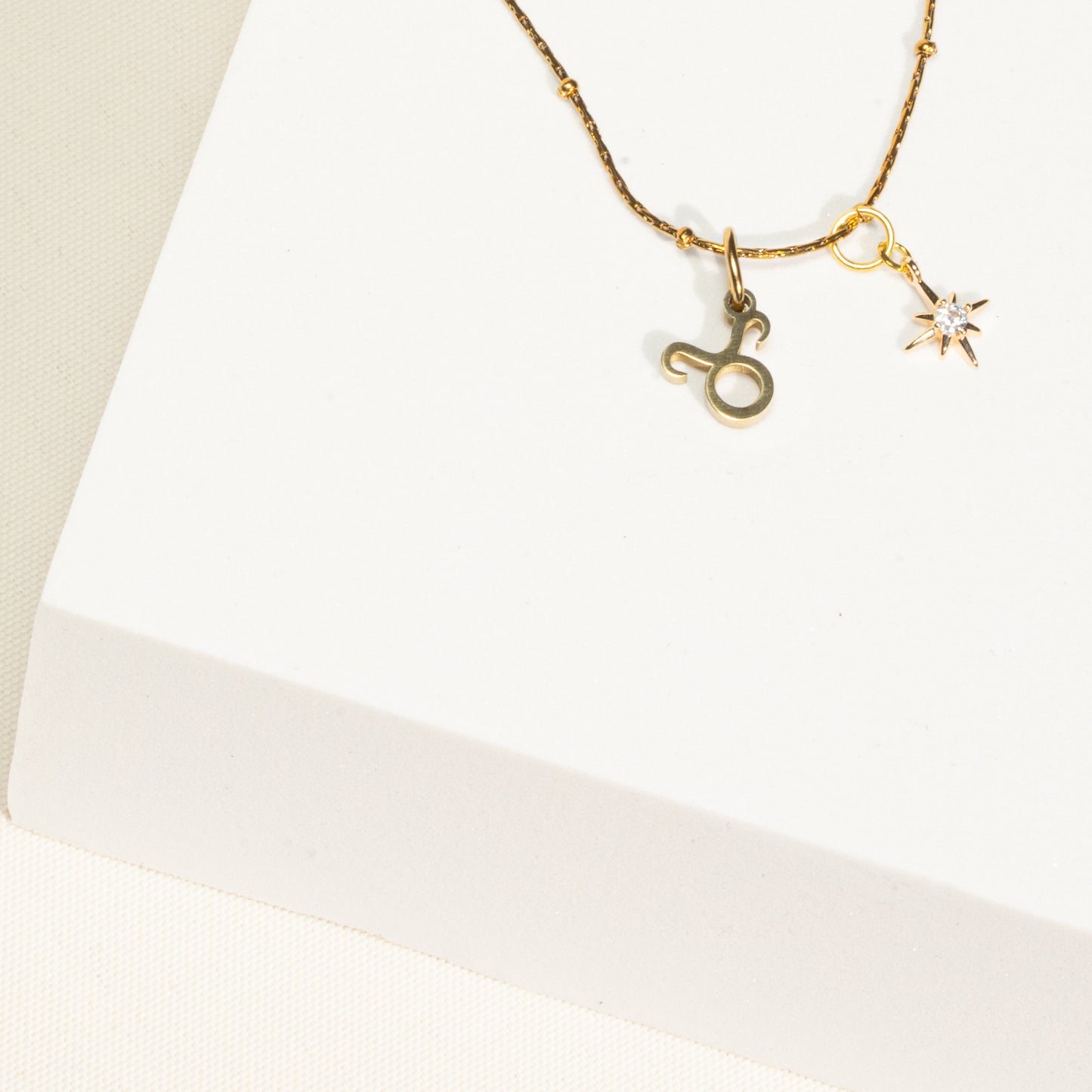 Kette 18K vergoldet mit Sternzeichen und Stern (personalisiert)