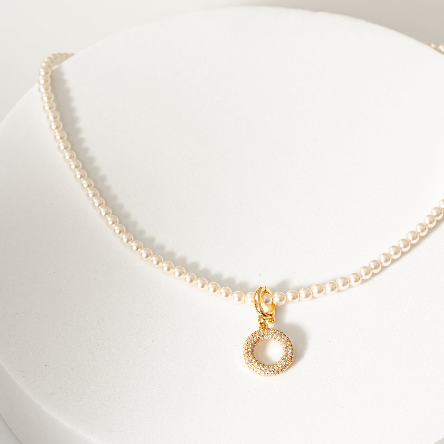 Classic pearl necklace in three colors: white, rose, champagne, handmade