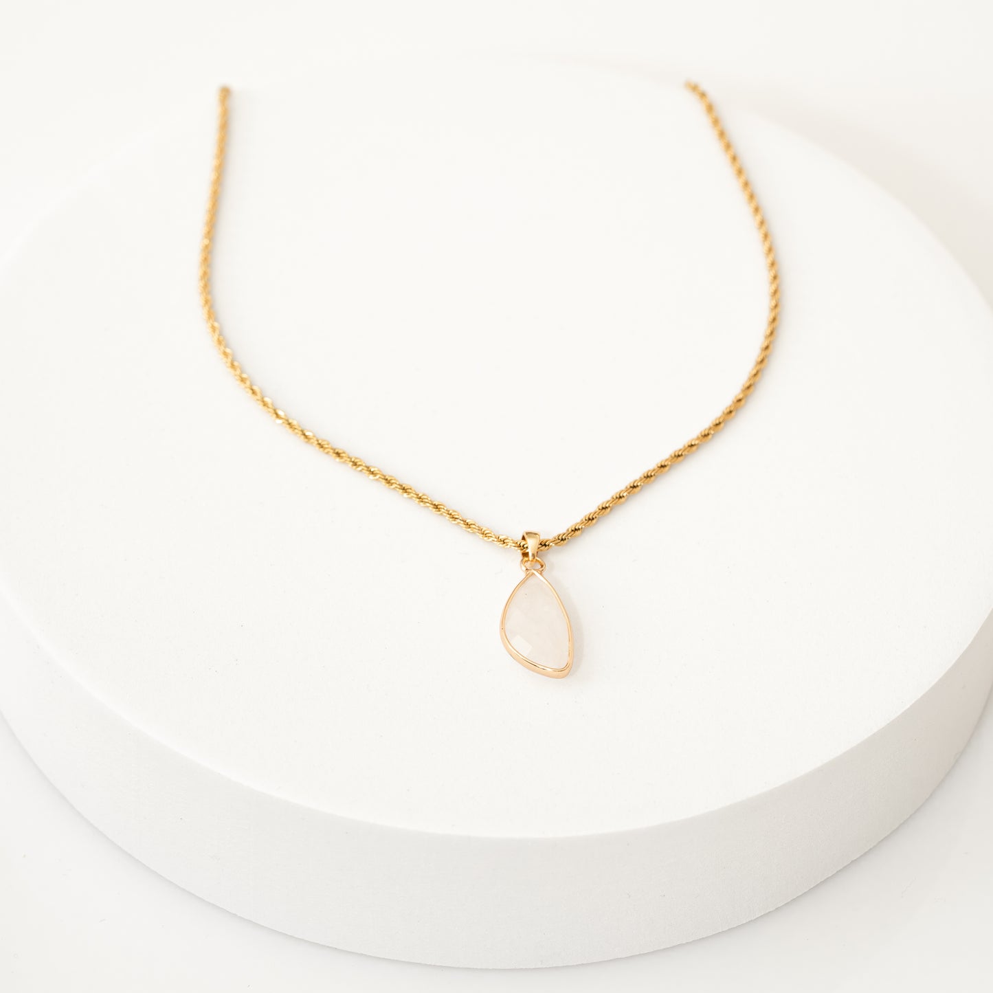 Kette 18K vergoldet mit Anhänger Bergkristall